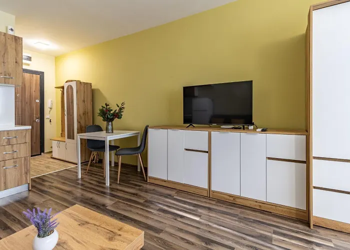 Ishirkov * ソフィア